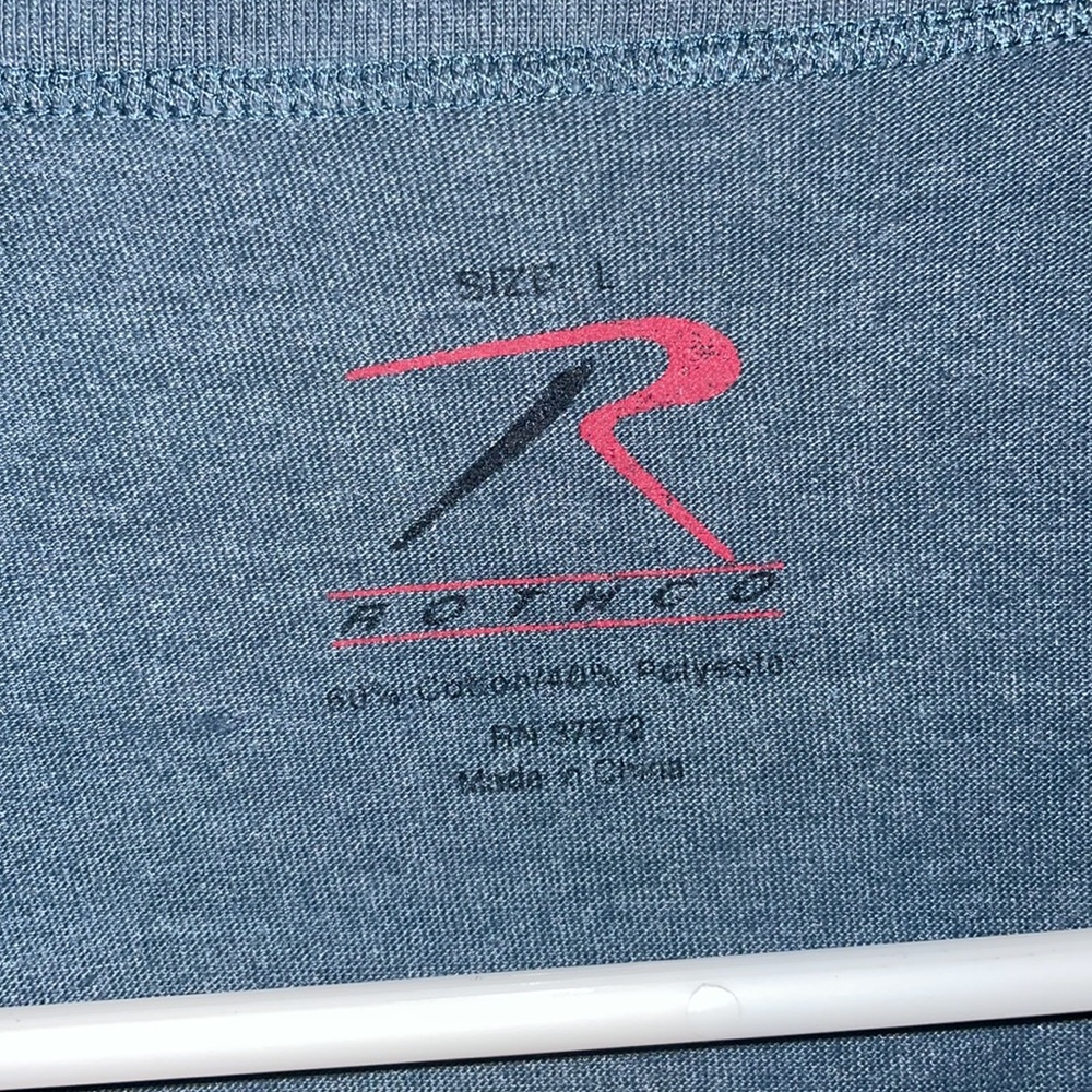 🩷 Graphic Tee - Picture 3 of 4